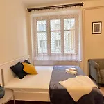 Damjanich Apartment